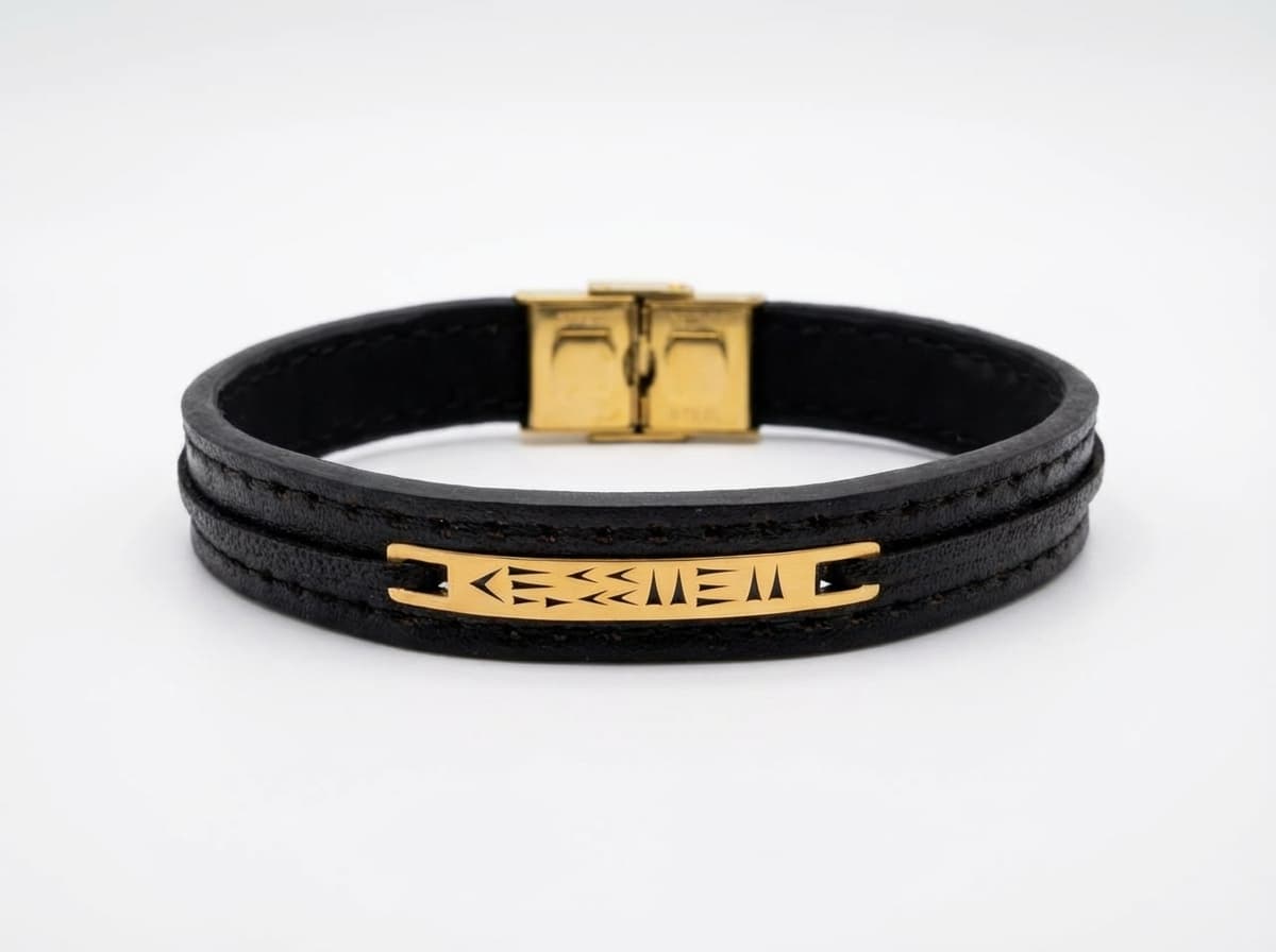 دستبند چرم دخترانه و پسرانه با پلاک طلا برند  ماهلین 