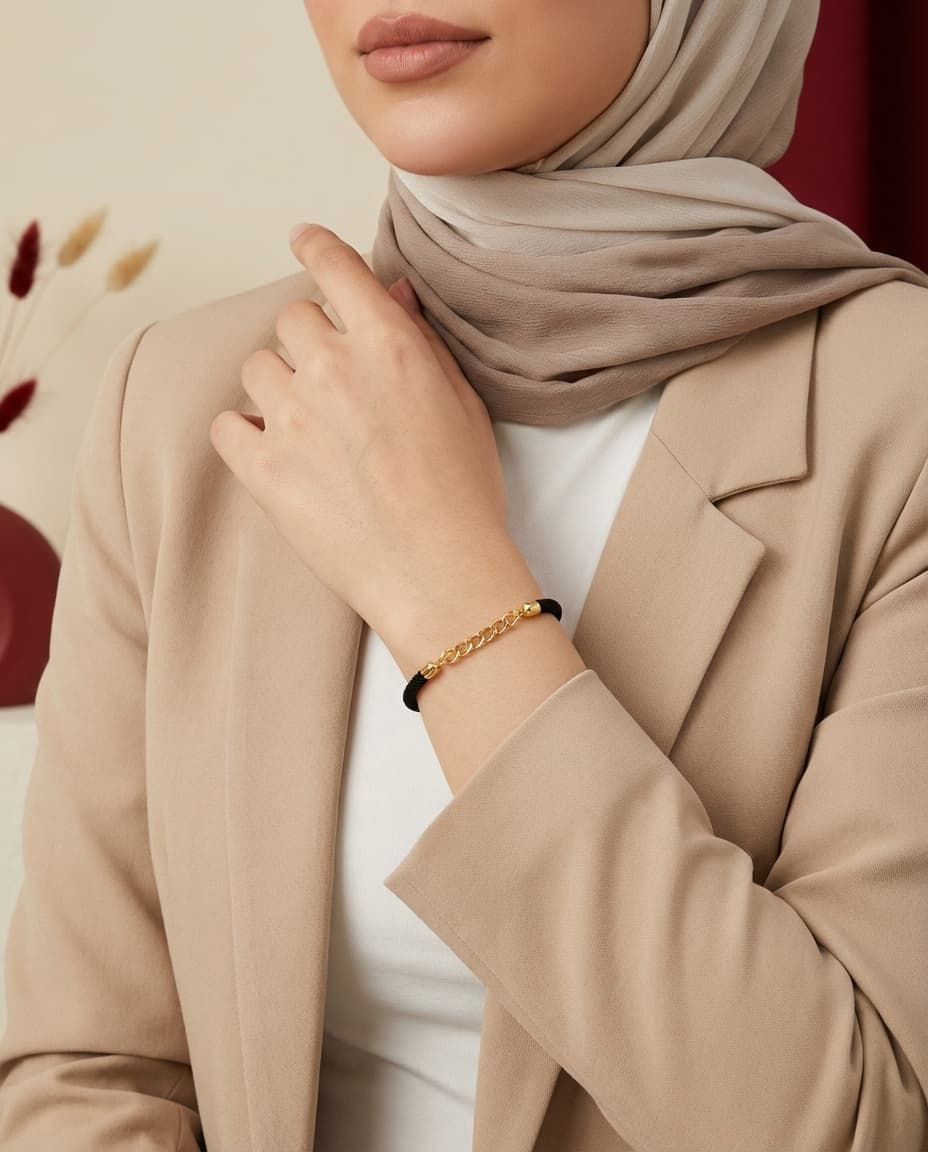 دستبند طلا دخترانه با بند مخمل و مدل کارتیر 