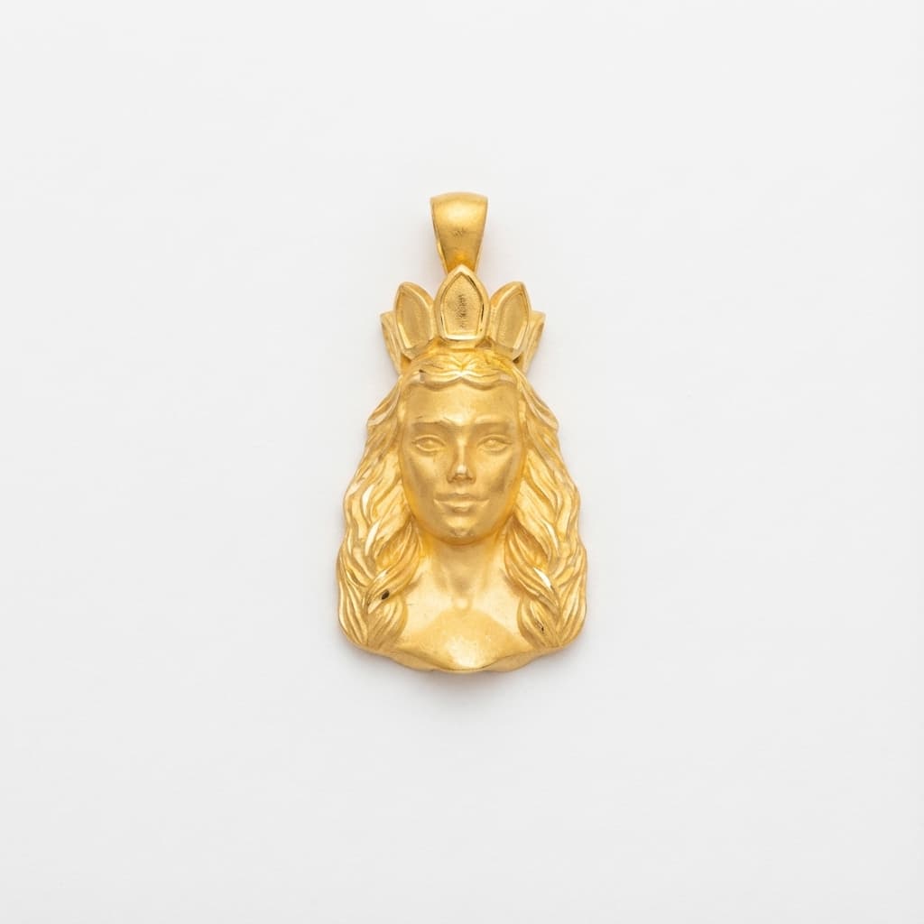 پلاک طلا زنانه طرح ملکه